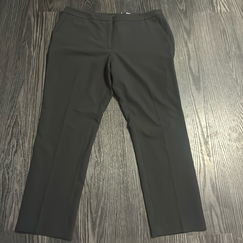 🍍TOMMY HILFIGER DRESS SLACKS🍍SIZE 14🍍27” inseam🍍U-1
